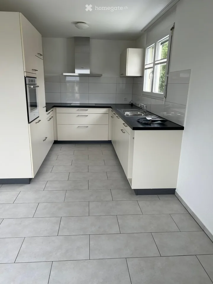 4.5-room apartment with balcony & 2 parking spaces in Egerkingen
