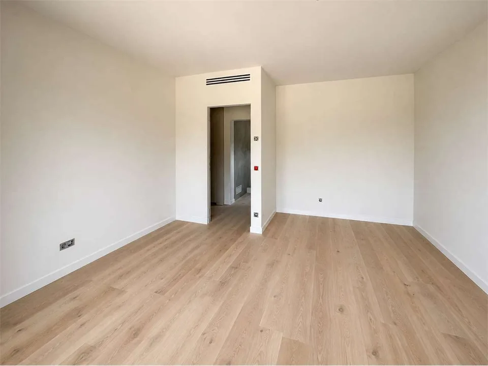 LUGANO | LETZTE AUSWAHL | 5.5 ZIMMER MIT PRIVATGARTEN