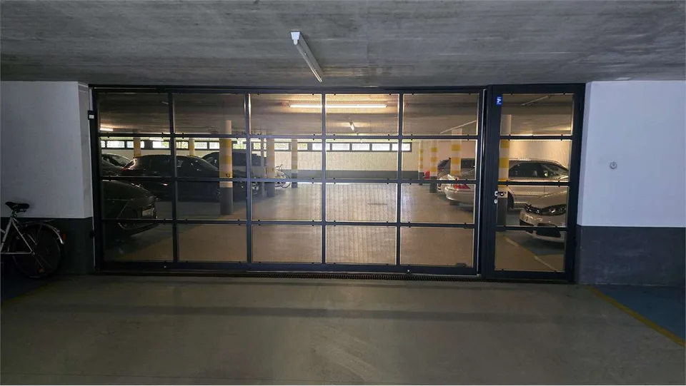 Caslano Via Stazione - 2 Parking Spaces in Garage
