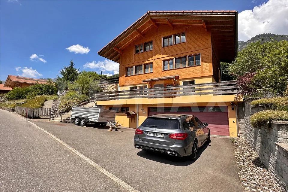 Viel Haus fürs Geld - 7½ Zimmer mit Nebengebäude, nur 17 km von Spiez