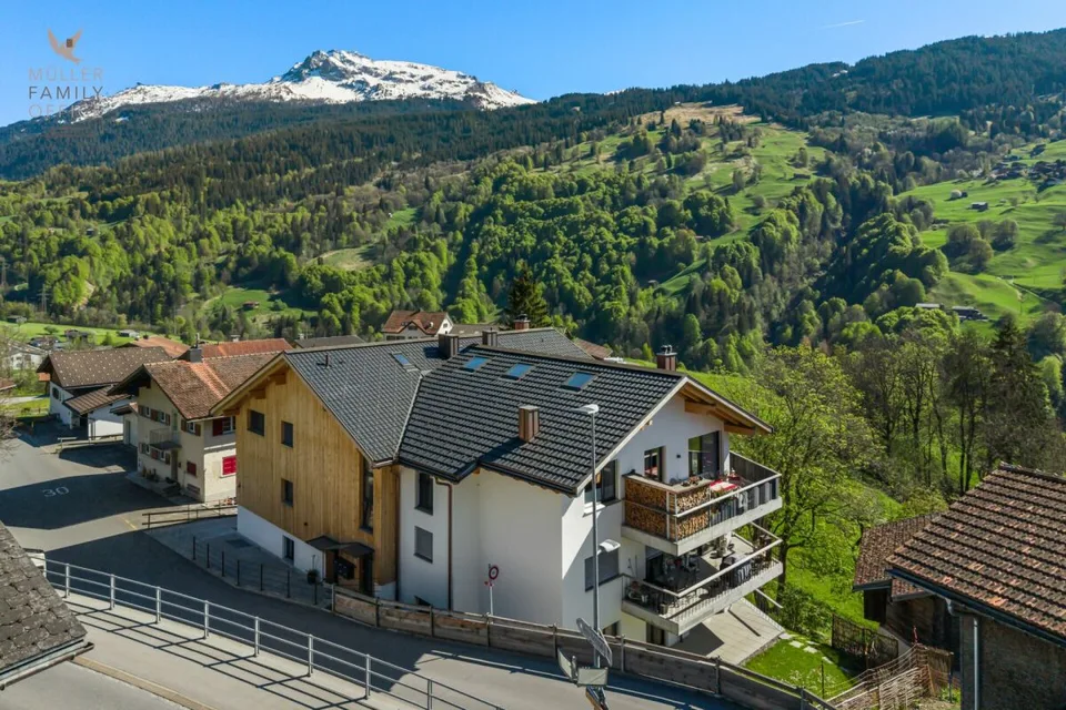 Appartement de toit exclusif 3,5 pièces (première occupation) avec un confort de vie au plus haut niveau et une vue à couper le souffle