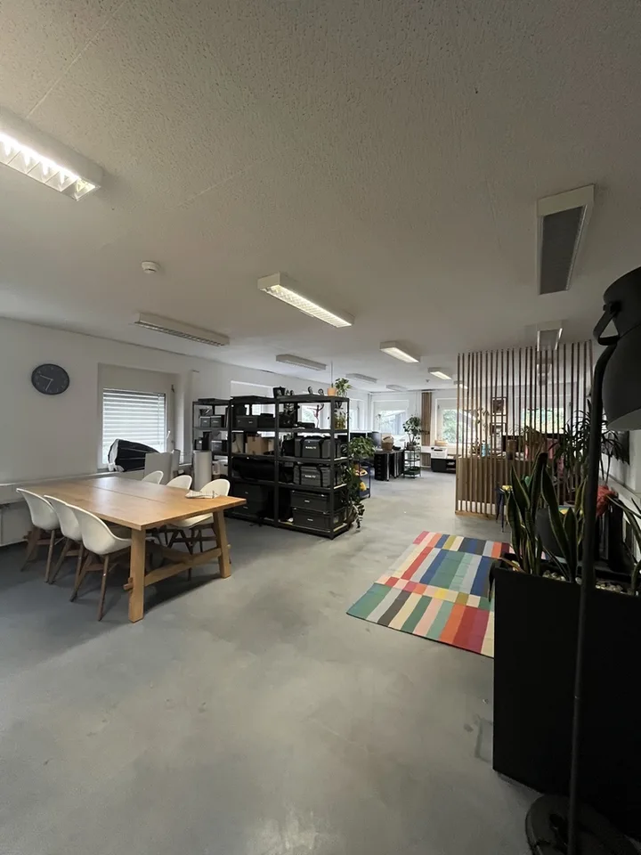 Spacious, bright office space in a prime location!