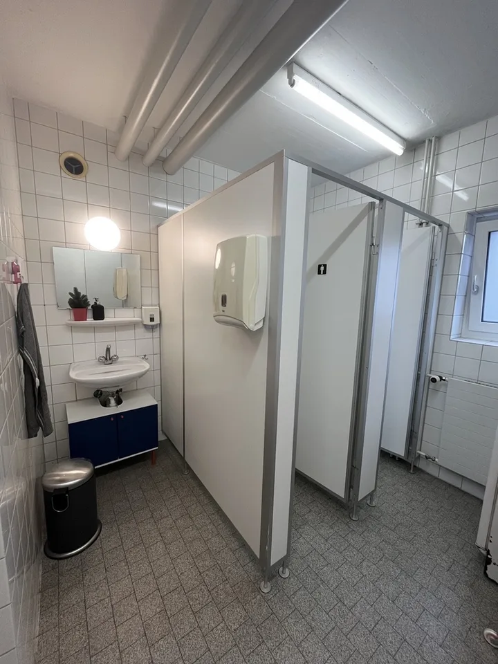 Spacious, bright office space in a prime location!