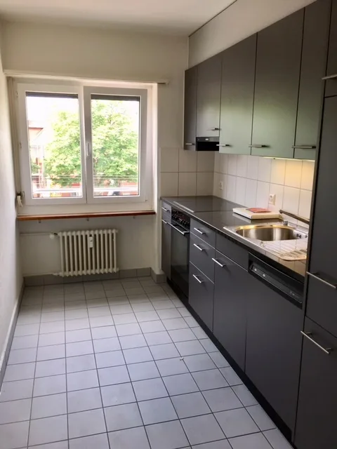 A renovated 3-room apartment directly at the barracks