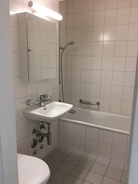 A renovated 3-room apartment directly at the barracks