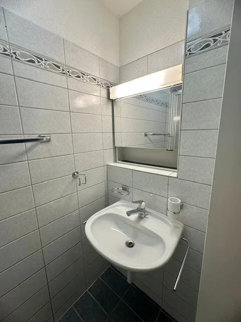 Apartment in a 3-room apartment on the ground floor with hobby room