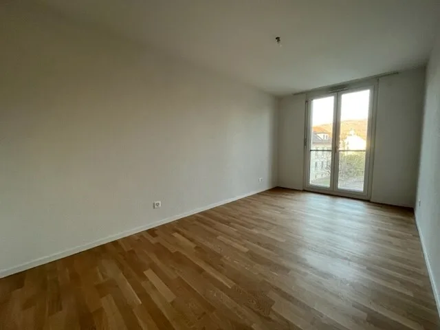 Appartamento moderno di 4,5 locali con balcone 108 m2 – foto 3 di 9