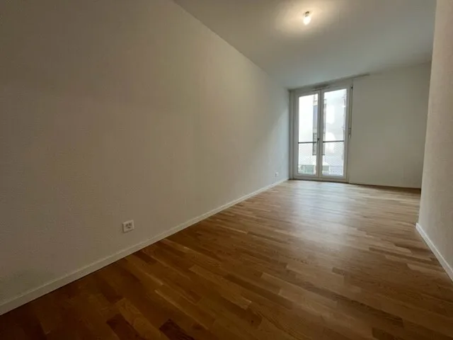 Appartamento moderno di 4,5 locali con balcone 108 m2 – foto 4 di 9
