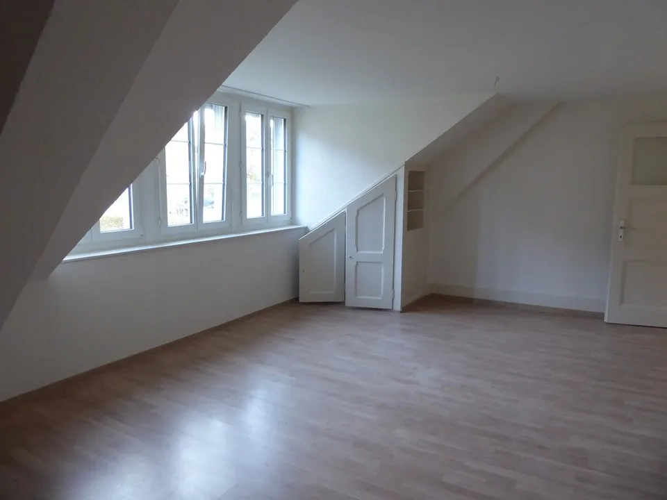Wohnung mit 3,5 Zimmern im 2. Stock