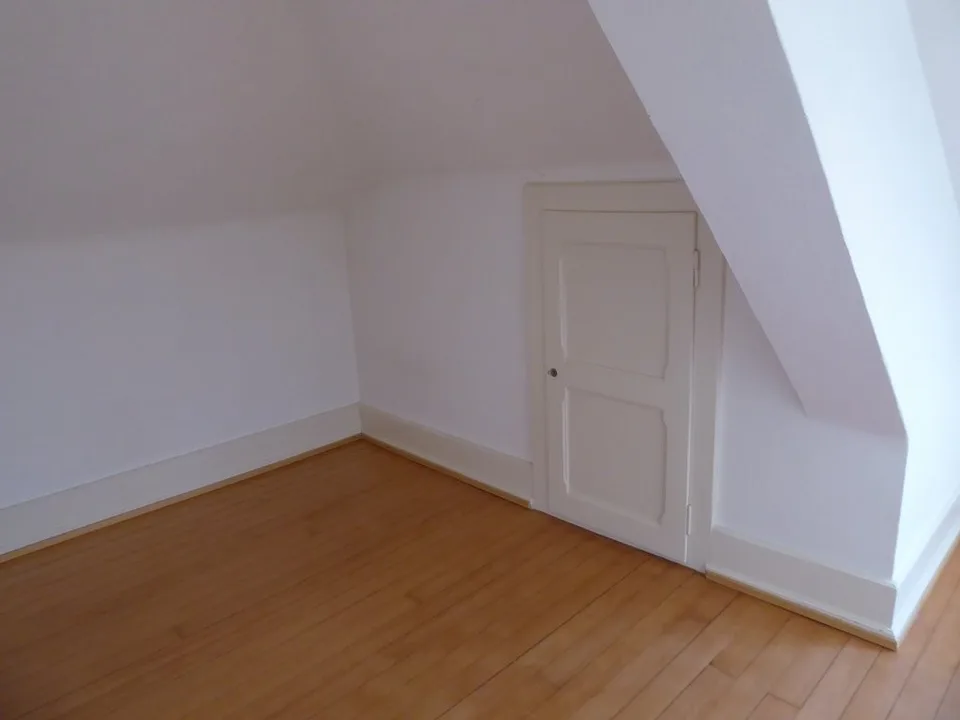 Wohnung mit 3,5 Zimmern im 2. Stock