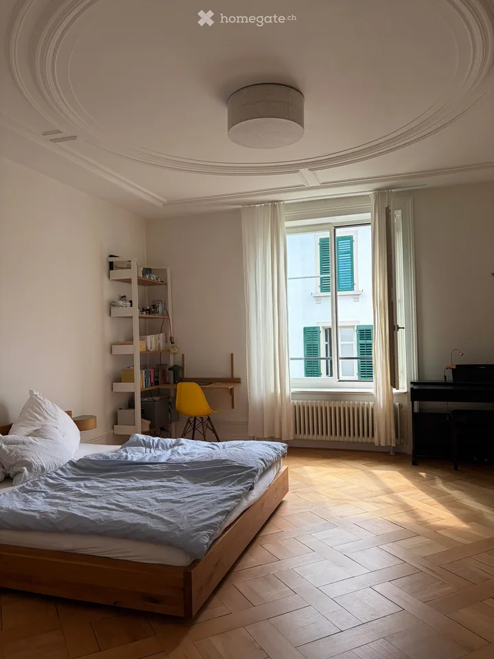 Appartement Art Nouveau rénové de 3,5 pièces avec charme dans un quartier calme
