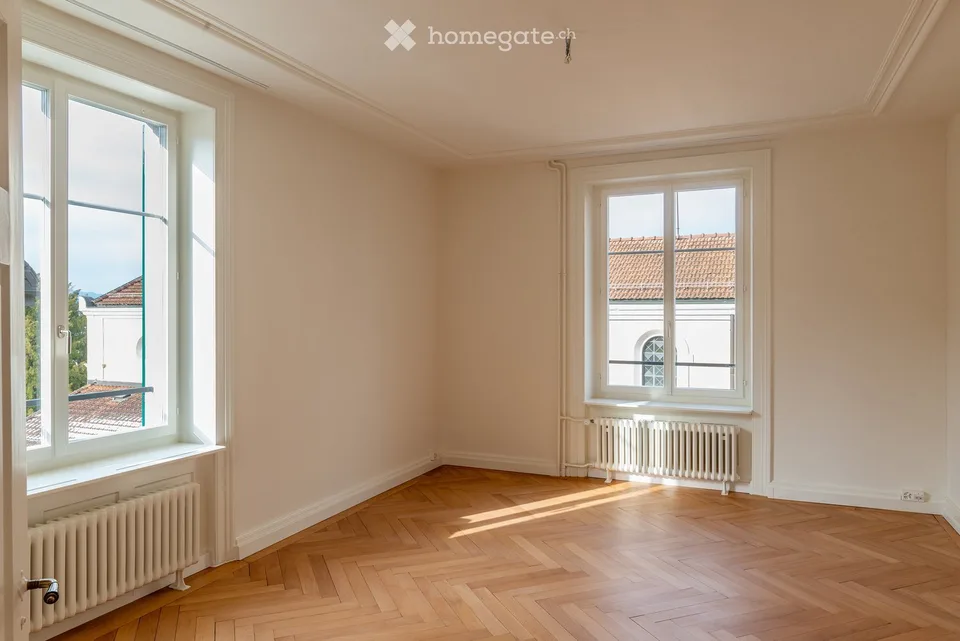Appartement Art Nouveau rénové de 3,5 pièces avec charme dans un quartier calme