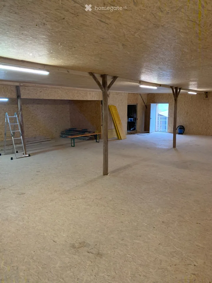 Local de stockage à louer à Pfäffikon ZH