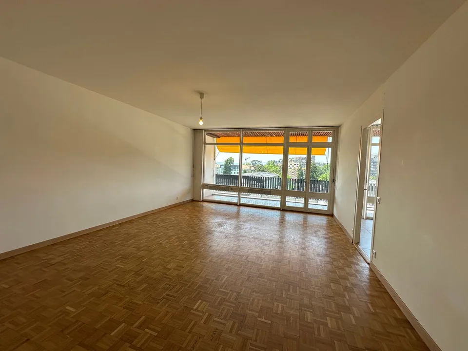 Schönes Apartment mit 3 Schlafzimmern und Swimmingpool