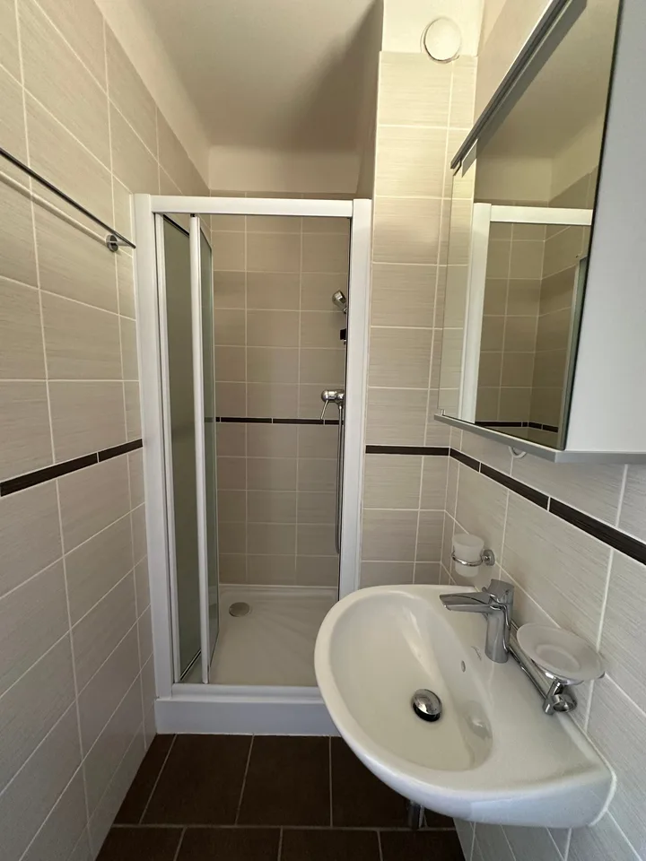 Schönes Apartment mit 3 Schlafzimmern und Swimmingpool