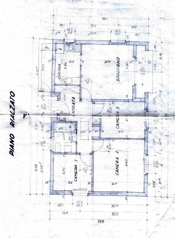 Haus mit Einliegerwohnung und Seesicht Casa con appartamento indipendente e vista lago.