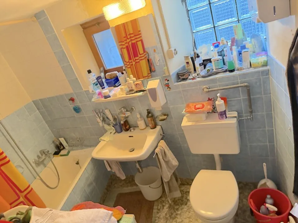 Ruhiges EFH 5 Zimmer mit Seesicht und vielen Kellern Tranquilla casa indipendente con 5 locali, vista lago e numerose cantine