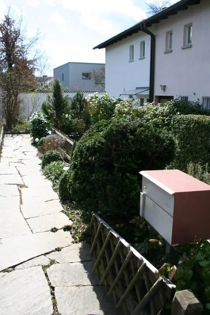 4.5-Zimmer-Doppelhaushälfte in Zollikon / BEFRISTET bis 31.08.27 / WG geignet / Haustiere erlaubt
