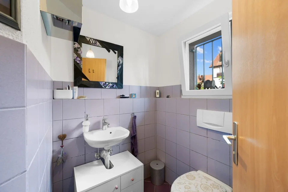 Maison mitoyenne familiale avec beau jardin à Lufingen