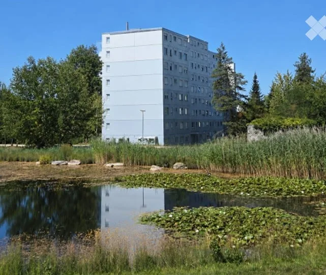 Bright 5.5-room apartment with a far-reaching view in the center of Volketswil