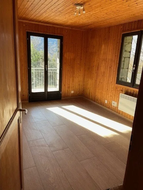 Miete 2.5-Zimmer-Wohnung in Insone (Val Colla)