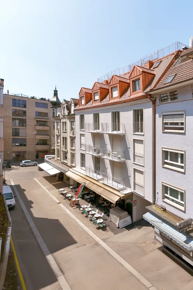 1-Zimmer-Wohnung mit grossem Reduit und Wäscheturm