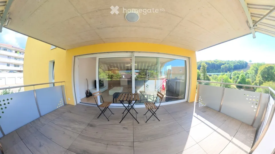 Large bright apartment with 4.5 rooms, 116m2, garden in Boudry