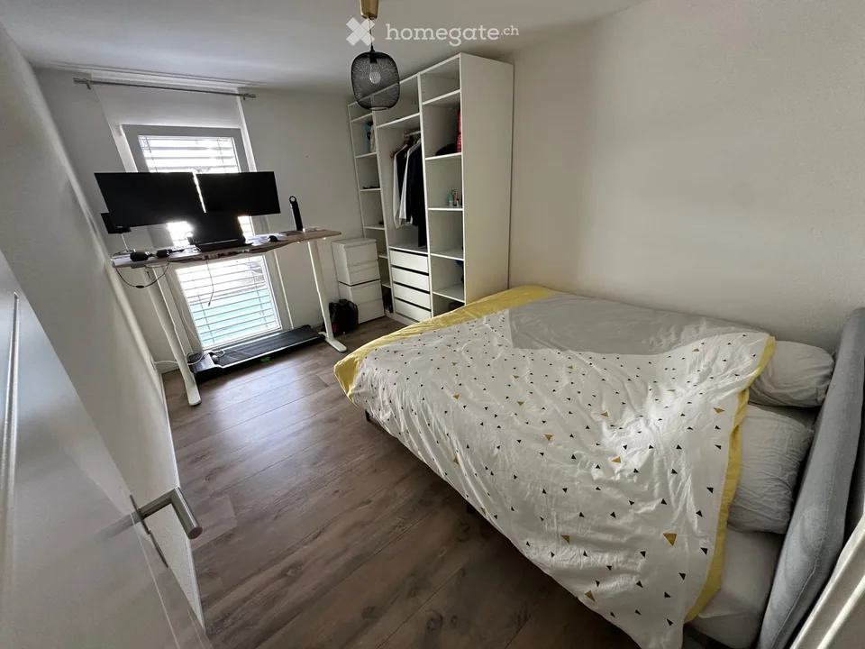 Large bright apartment with 4.5 rooms, 116m2, garden in Boudry