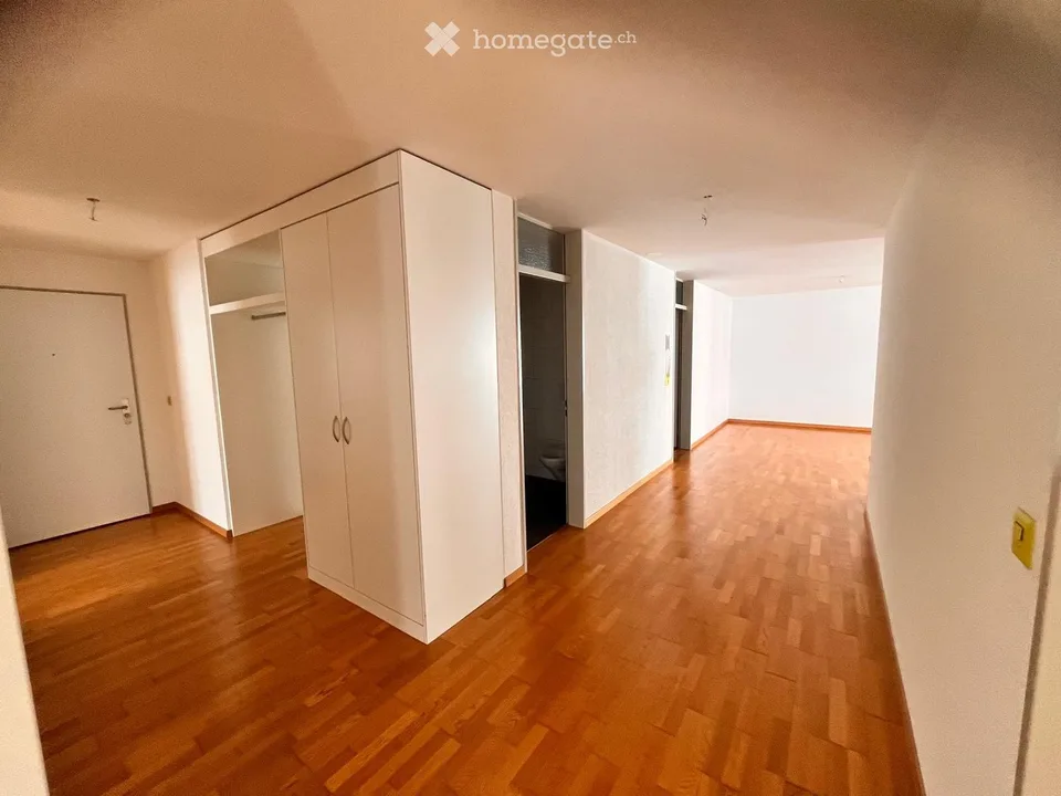 Helle 4.5-Zimmerwohnung an zentraler Lage in Glarus