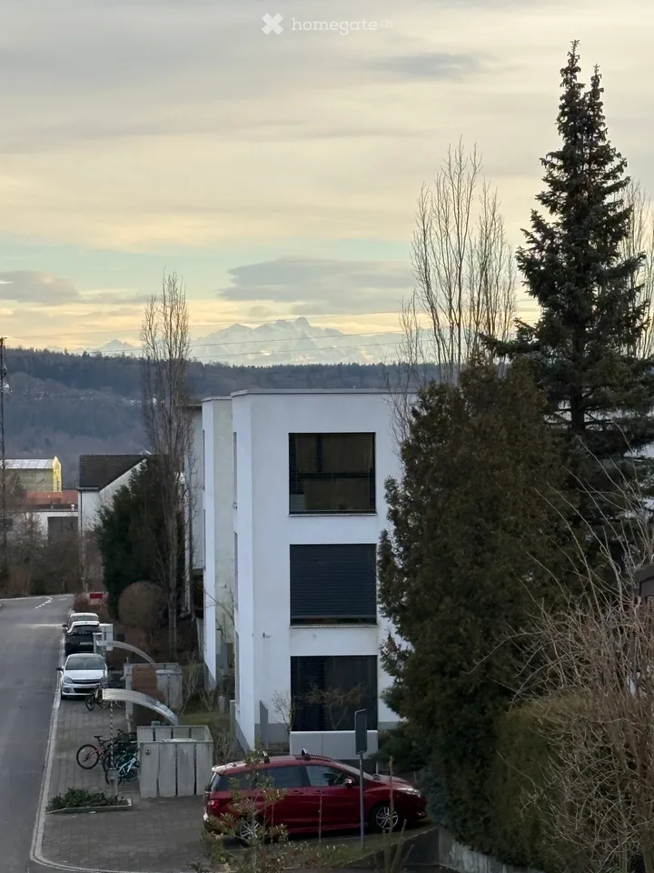 Appartement-maisonnette moderne de 2,5 pièces dans un immeuble neuf à Erlinsbach SO