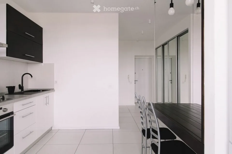Charming 1-bedroom apartment with balcony in Basel – available immediately!