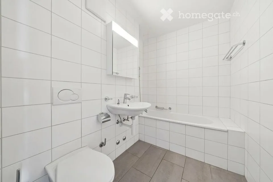 Charmanter Apartment mit 3.5 Zimmern und Balkon in Meyrin