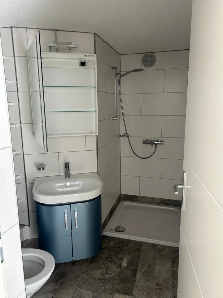 2 rooms, private terrace and parking space – all inclusive for CHF 830.–