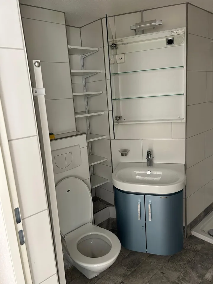 2 rooms, private terrace and parking space – all inclusive for CHF 830.–