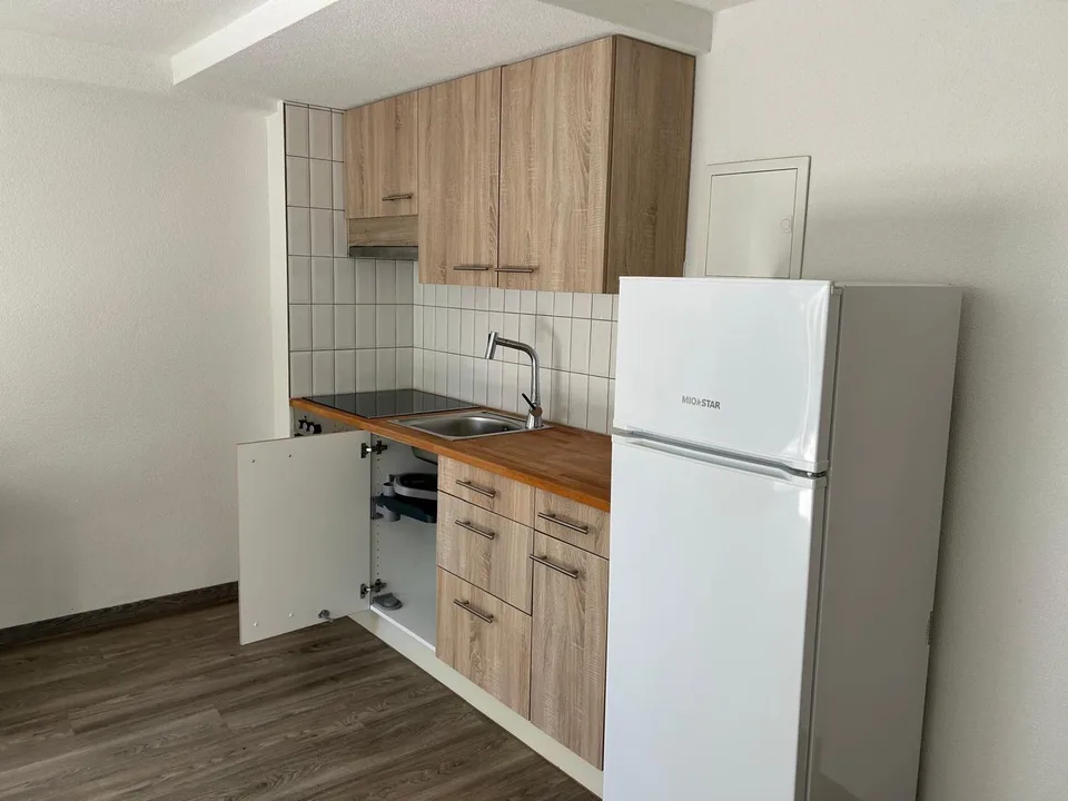 2 rooms, private terrace and parking space – all inclusive for CHF 830.–