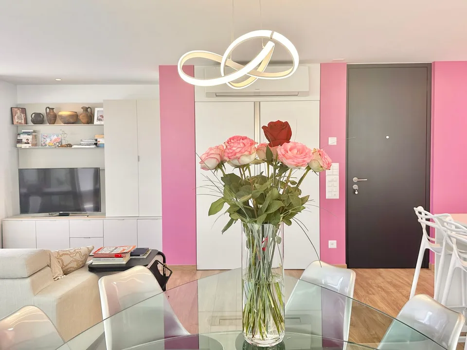 Penthouse moderne avec terrasse de 40 m² et vue panoramique sur Locarno