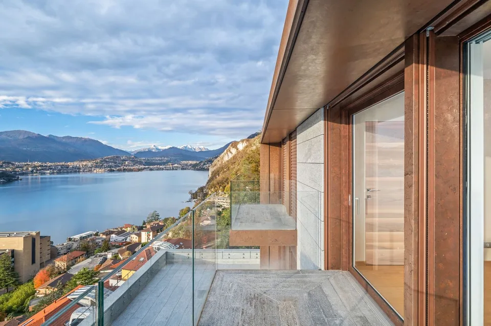VILLA 5,5 LOCALI CON VISTA LAGO – foto 8 di 13
