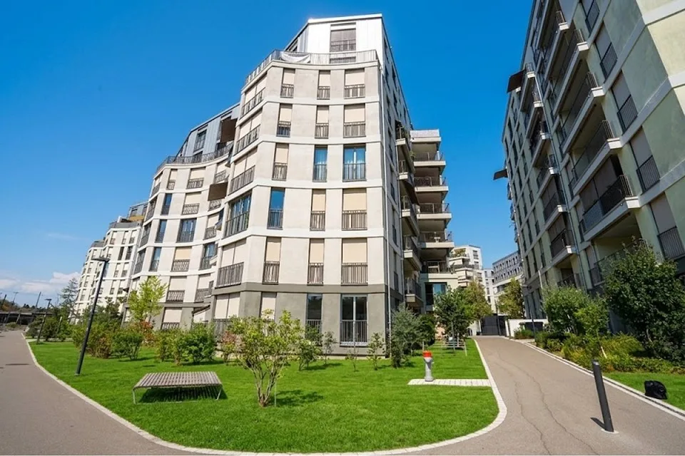 2½-Zimmerwohnung im "Glasi" Bülach – Foto 1 von 12