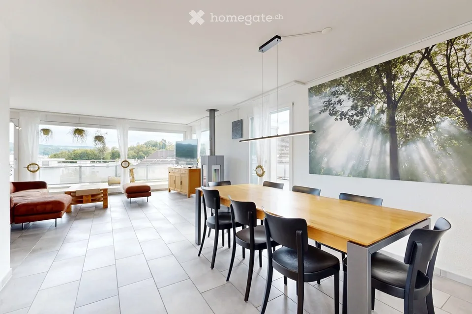 Charmante 5.5-Zimmer-Attikawohnung in Rütihof – Wohnen mit Weitblick