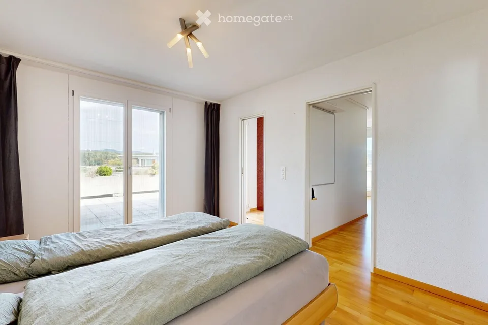 Charmante 5.5-Zimmer-Attikawohnung in Rütihof – Wohnen mit Weitblick