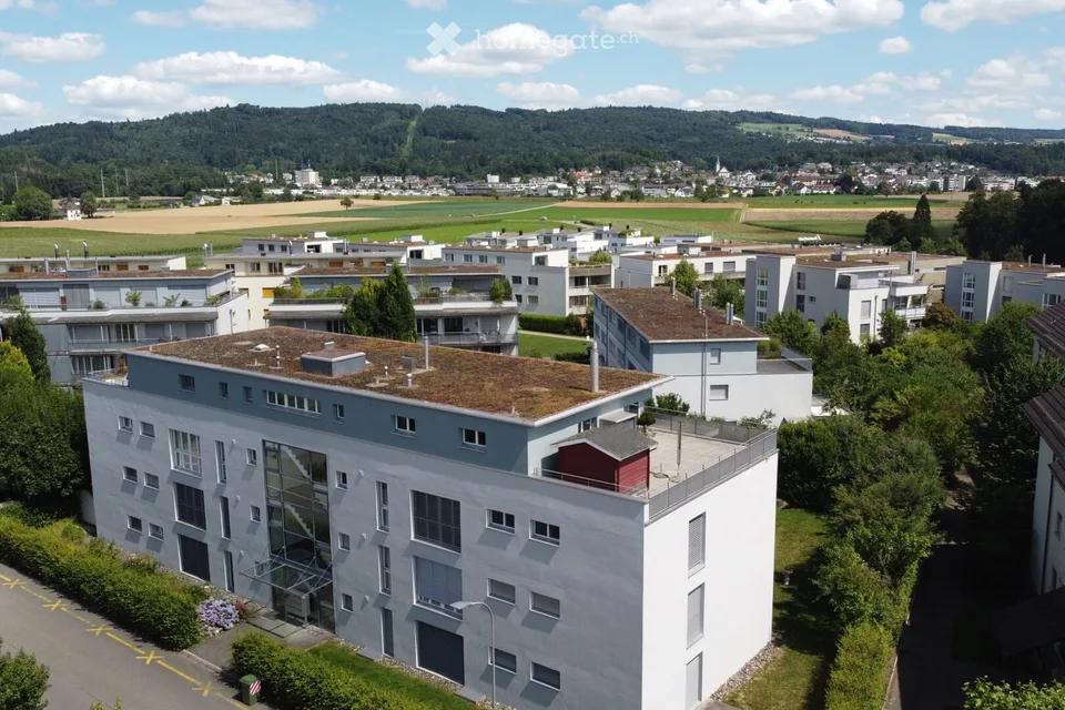 Charmante 5.5-Zimmer-Attikawohnung in Rütihof – Wohnen mit Weitblick