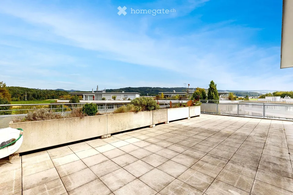Charmante 5.5-Zimmer-Attikawohnung in Rütihof – Wohnen mit Weitblick