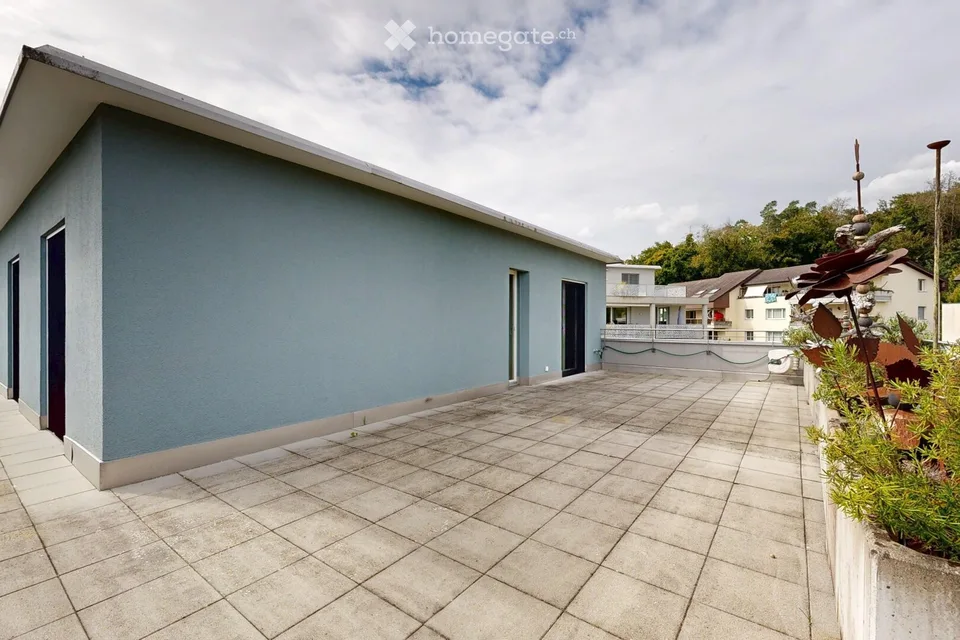 Charmante 5.5-Zimmer-Attikawohnung in Rütihof – Wohnen mit Weitblick