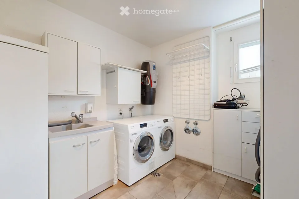 Charmante 5.5-Zimmer-Attikawohnung in Rütihof – Wohnen mit Weitblick