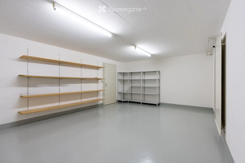 5.5 rooms with private laundry room and 25 m² hobby room