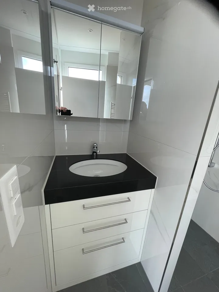 EXCLUSIVE 3.5-ROOM ATTIC APARTMENT WITH 360° PANORAMIC VIEW AND SPACIOUS SUN TERRACE