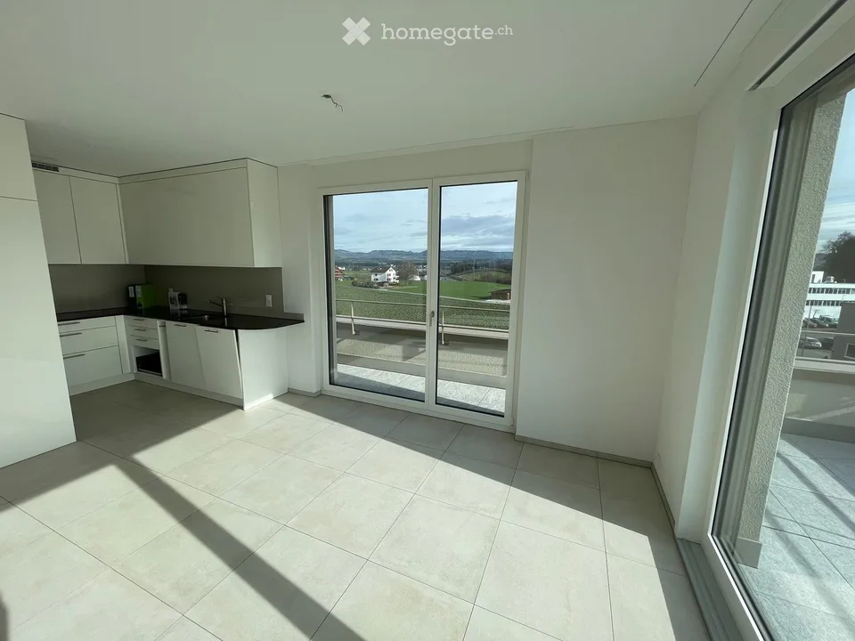 EXCLUSIVE 3.5-ROOM ATTIC APARTMENT WITH 360° PANORAMIC VIEW AND SPACIOUS SUN TERRACE