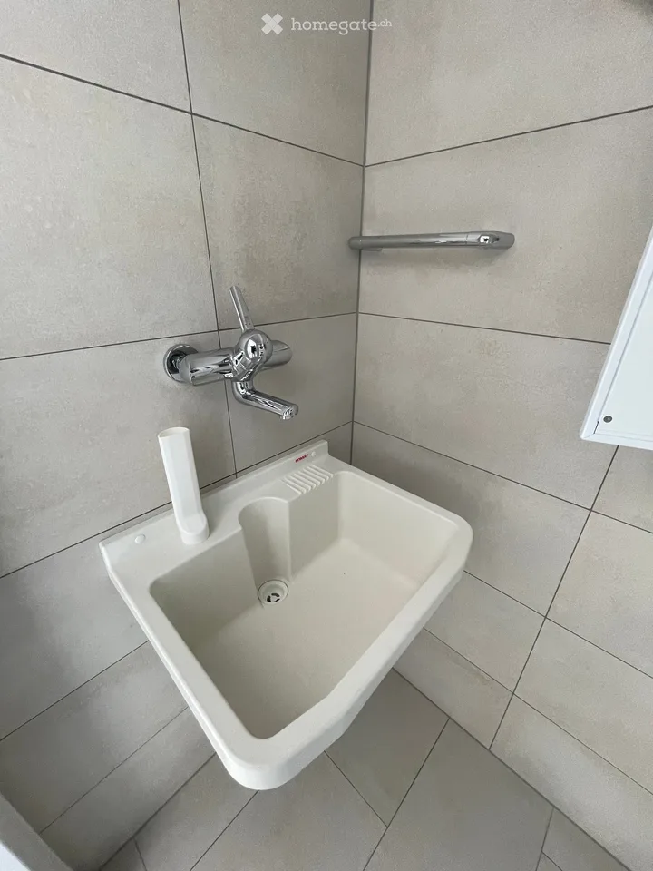 EXCLUSIVE 3.5-ROOM ATTIC APARTMENT WITH 360° PANORAMIC VIEW AND SPACIOUS SUN TERRACE