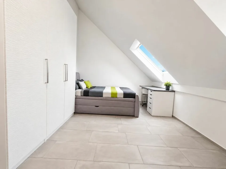 Modern 4.5-room apartment – photo 7 of 10