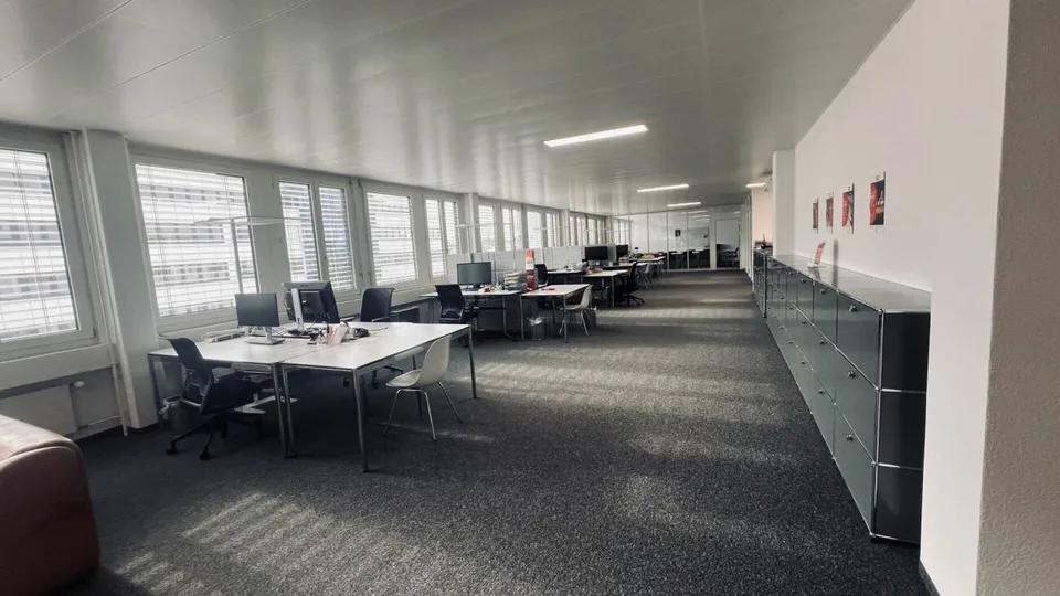 Office 238 m2 in 6312 Steinhausen